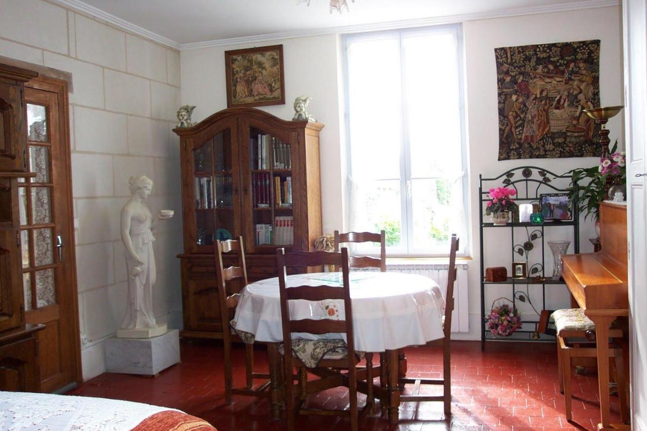 Les Charmes Bed & Breakfast Valencay Exterior photo