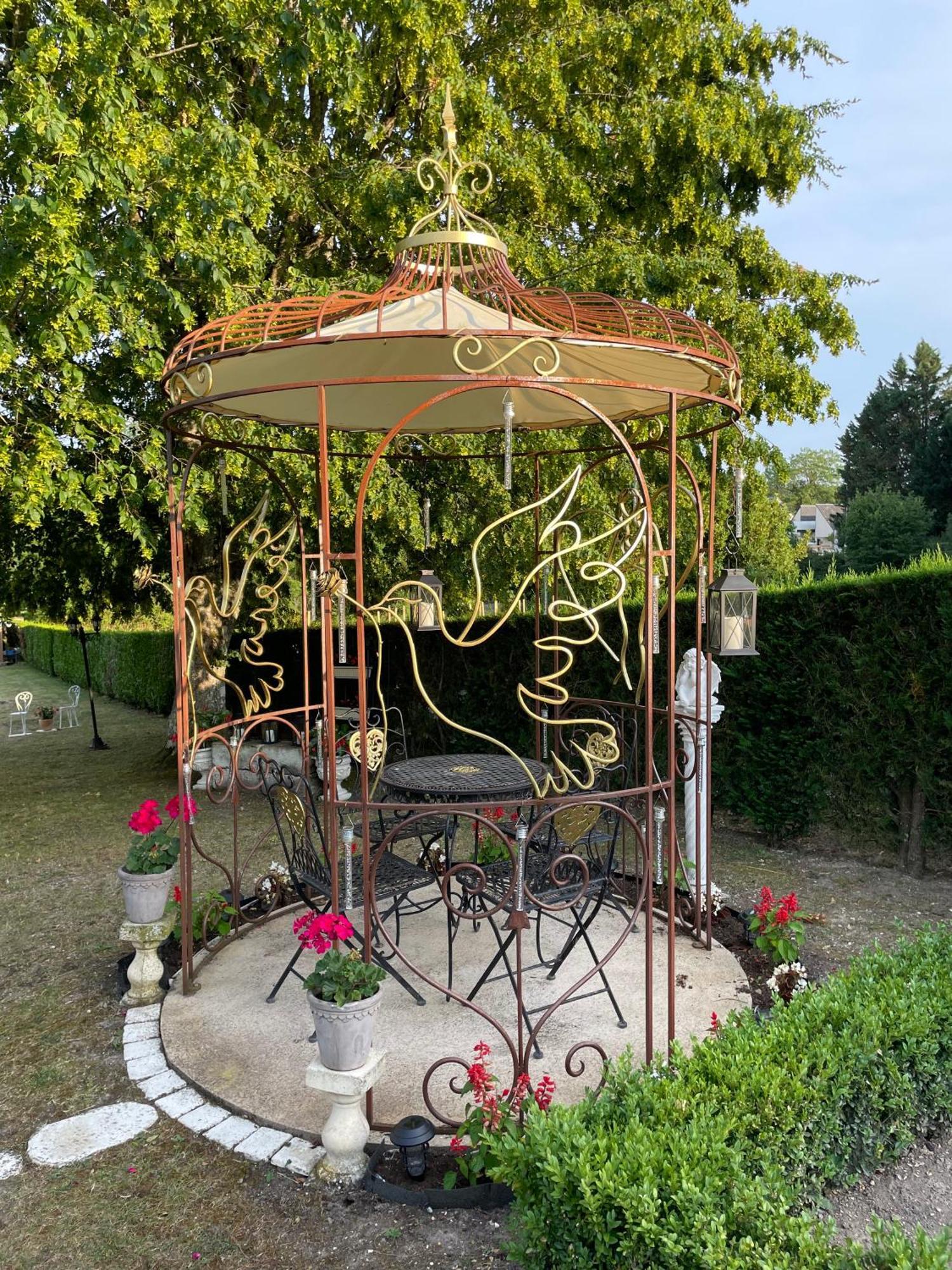Les Charmes Bed & Breakfast Valencay Exterior photo